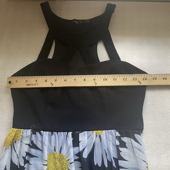 Vintage Ruby Rox Dress Women Small Black Daisies Sleeveless Flowy Maxi Cutouts - Picture 11 of 14